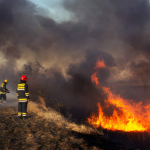 Incendi in Europa: la Spagna brucia, due vigili del fuoco morti in Francia